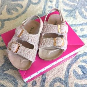 Olive & Edie Toddler Girls Sherpa Sandals NIB